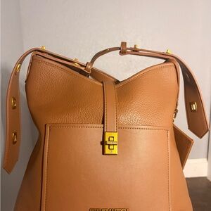 Steve Madden Tan Leather hobo bad with Gold Accents